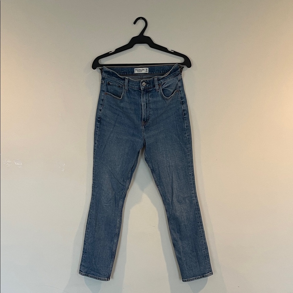 Abercrombie & Fitch Women's High Rise Blue Jeans Size 2s